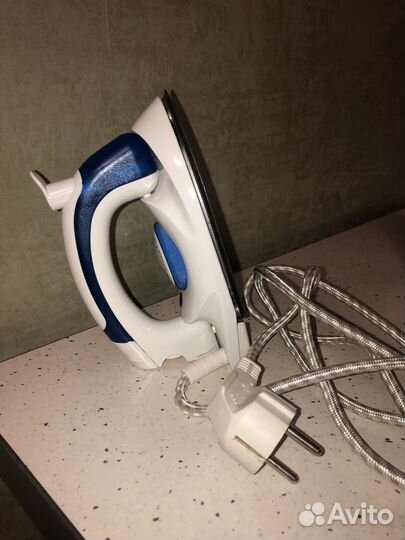 Утюг дорожный новый
