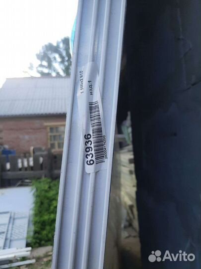 Дверь алюминиевая стеклянная