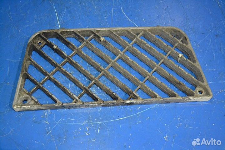 Ступенька подножки, верхняя, левая renault trucks