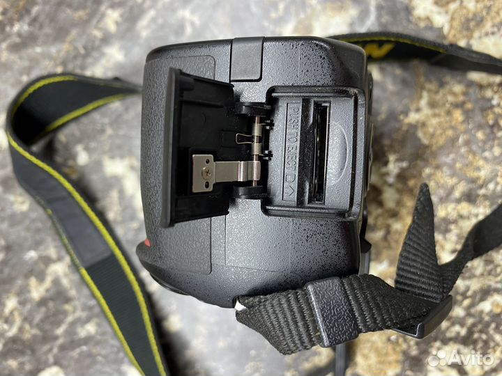 Зеркальный фотоаппарат nikon d3100