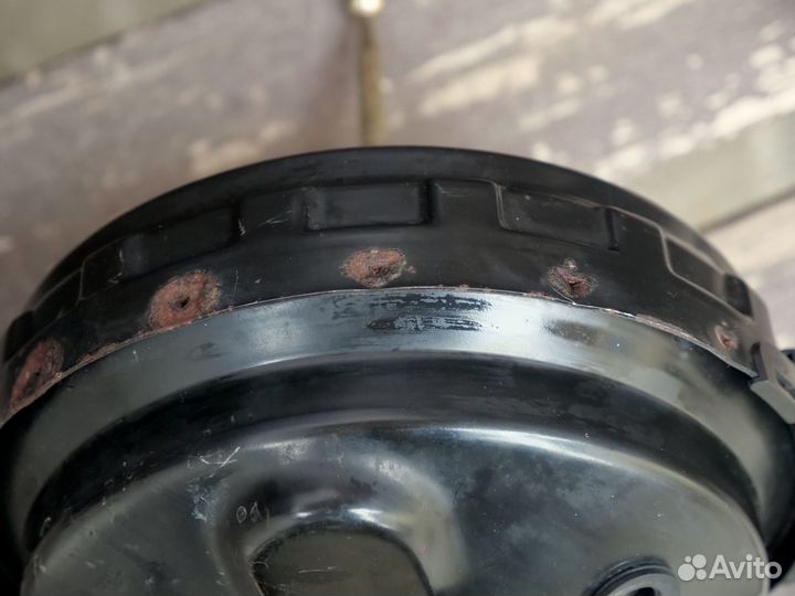 Усилитель тормозов вакуумный VW Transporter T5