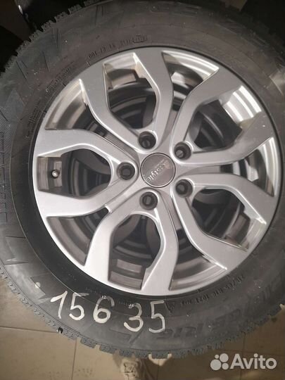Зима шипы Pirelli 215 65 16 литье 5*114.3