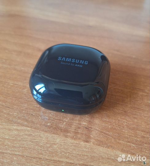 Наушники Samsung Galaxy Buds Live