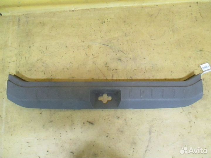 Обшивка багажника задняя Nissan Note E11