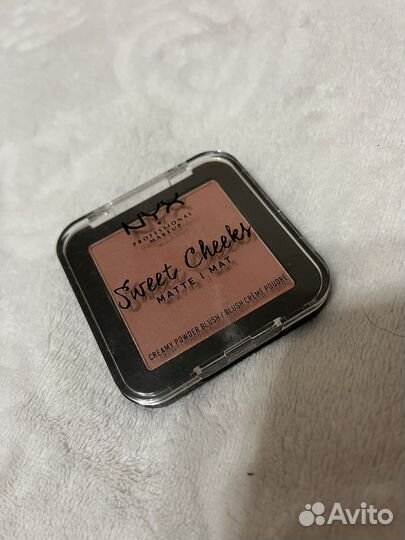 Nyx румяна