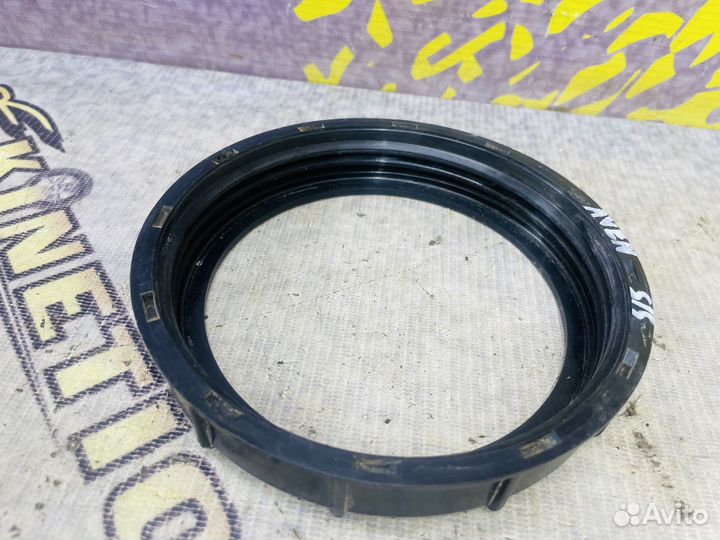 Гайка Крышка топливного насоса бензобака Авенсис 2