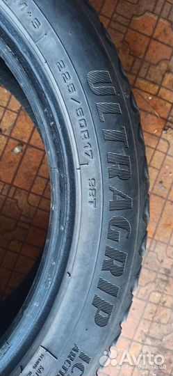 Goodyear UltraGrip Ice 2 225/50 R17 98M