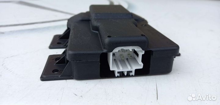 Блок предохранителей Mercedes V167