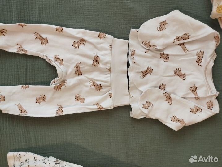 Боди и распашонки для новорождённых