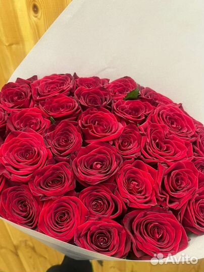 Цветы розы и букеты с доставкой алые розы