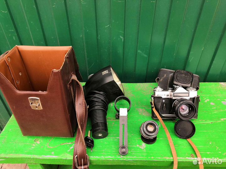 Фотоаппарат Зенит-Е helios-44-2+вспышка луч-м1, з