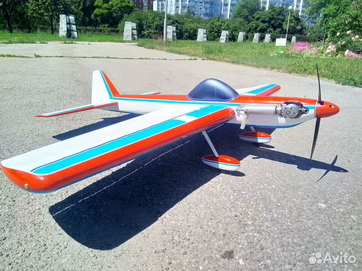 Авиамодель пилотажная кордовая