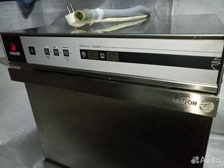 Машина посудомоечная fagor AD-21B