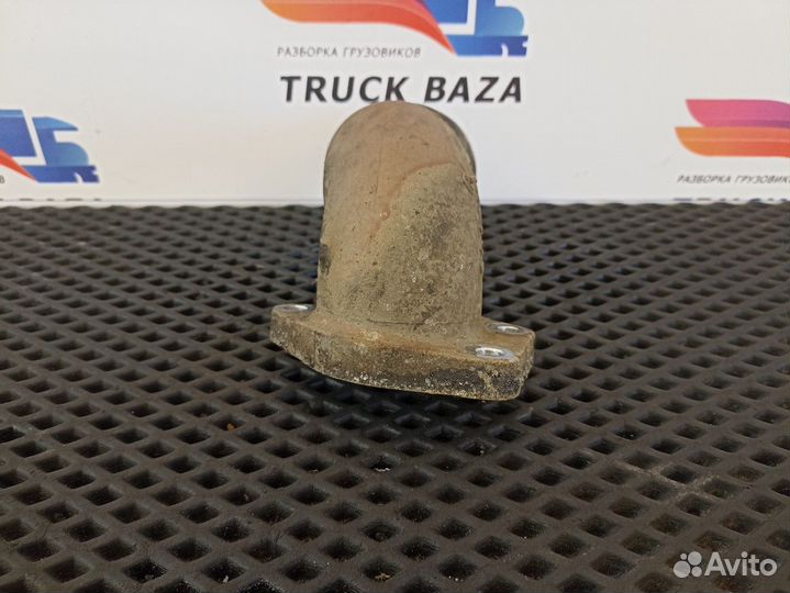 Патрубок охлаждающей жидкости