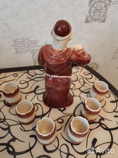 Статуэтка сувенирная, штоф 