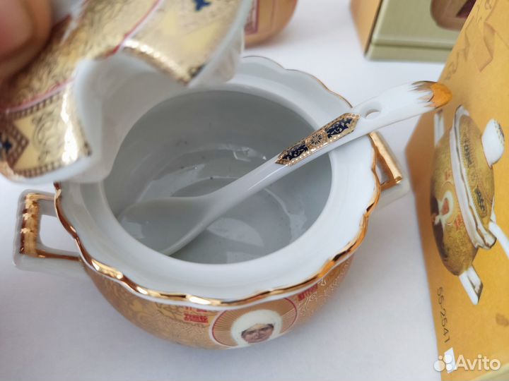 Комплект: сосуд для святой воды и солонка с иконой