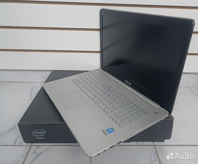 Asus игровой ноутбук i7/GTX/12GB/17.3 Full IPS