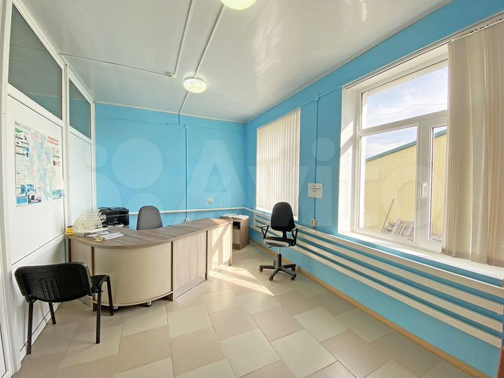 Здание 265 м² на участке 15 соток