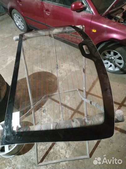 Стекло заднее Лада Гранта