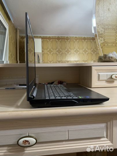 Продаю ноутбук Thunderobot 911 Mr Max