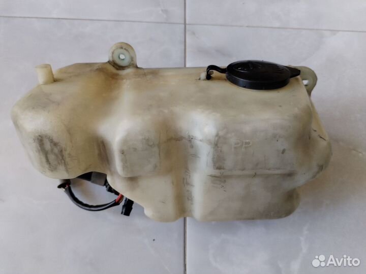 Бачок омывателя фар тlc Prado KZJ78