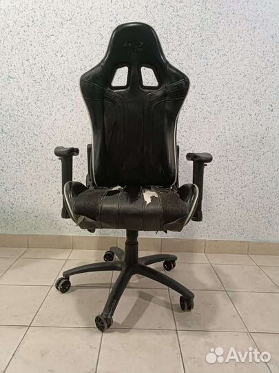 Кресло компьютерное игровое Aero cool