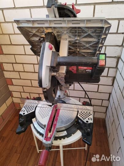 Аренда штробореза и торцовочной пилы