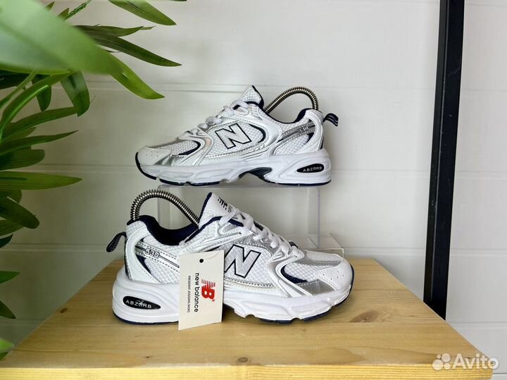 Женские Кроссвоки New Balance 530