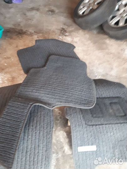 Коврики полка на лендровер дискавери