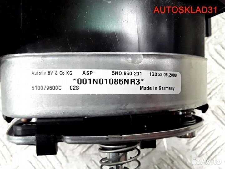 Подушка безопасности в руль VW Tiguan 5N08802011QB