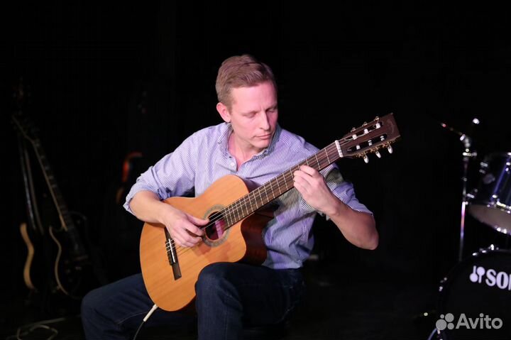 Уроки игры на гитаре в Москве