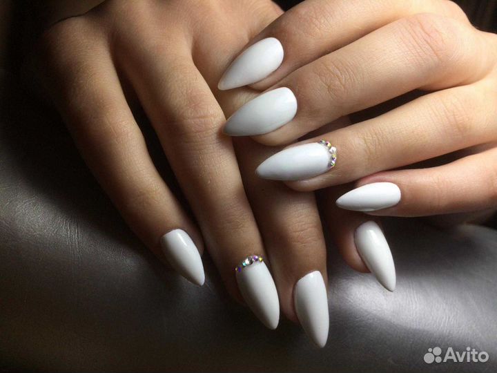 Наращивания ногтей