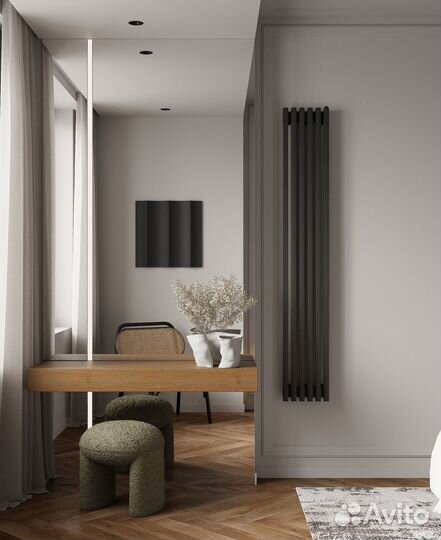Вертикальный радиатор отопления 4 секции в наличии