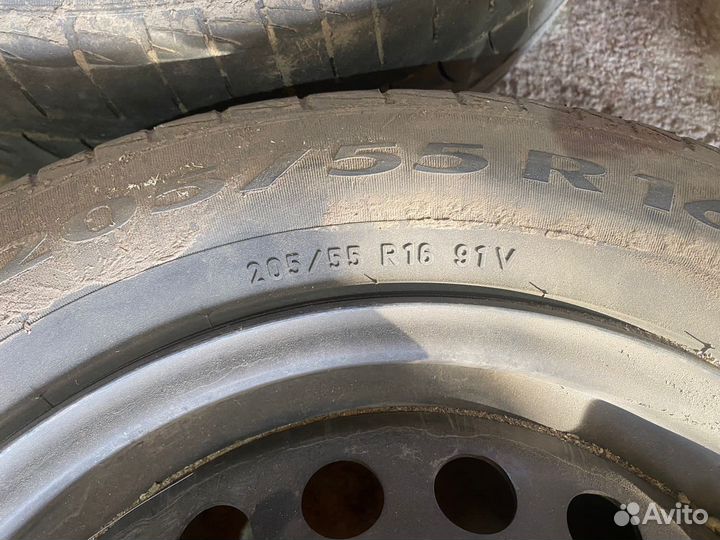R16 Pirelli Cinturato P1 205/55, PCD 5x114.3 DIA 61.1