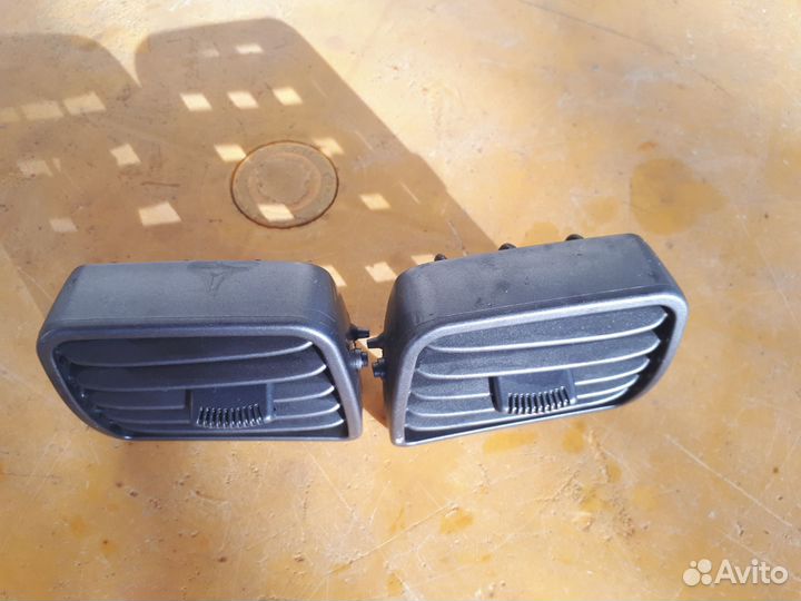 Дефлекторы воздуховода в стиле amg