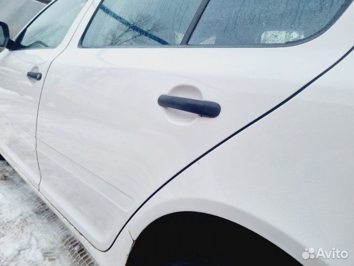 Дверь задняя левая Skoda Octavia