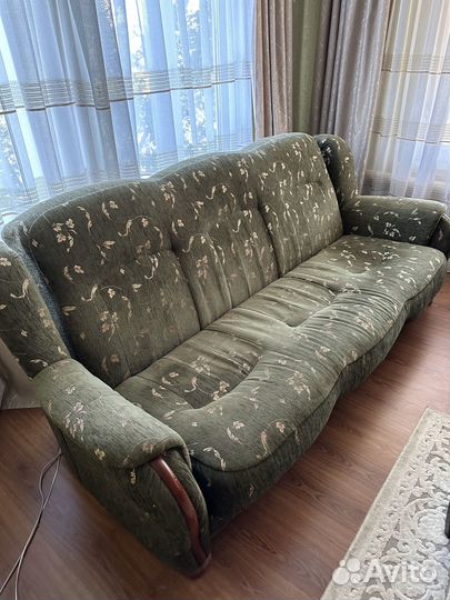 Диван и 2 кресла в отличном состоянии