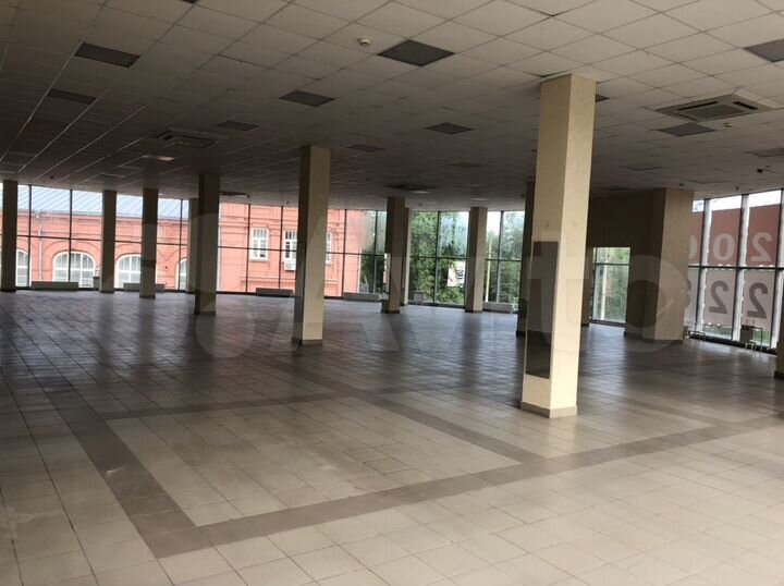 Помещение свободного назначения, 403 м²