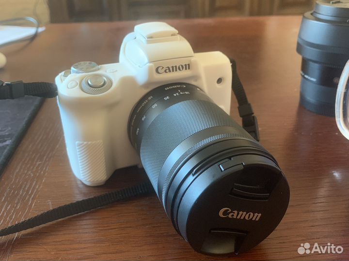 Камера canon eos m50 mark II +4 стекла