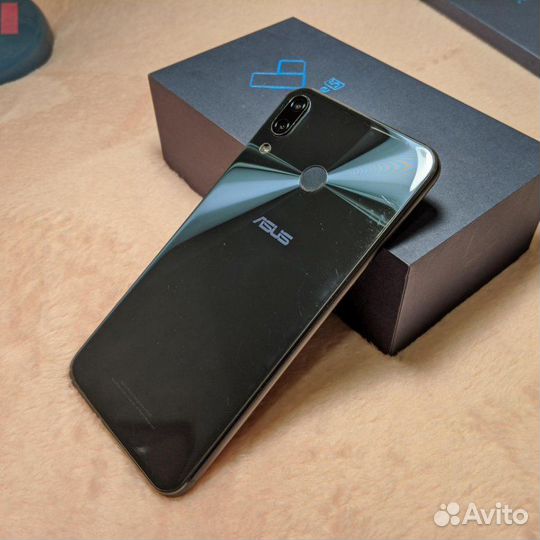 ASUS ZenFone 5 ZE620KL, 4/64 ГБ