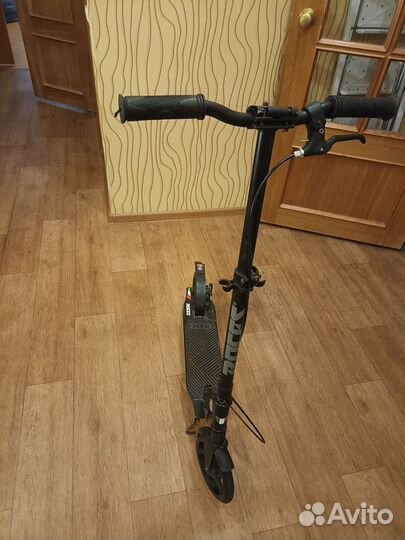 Самокат Roces Disc, 200 мм складной с диск тормоз