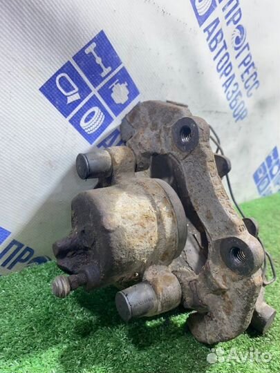 Суппорт передний левый Volvo S40 седан 2.4 B5244S