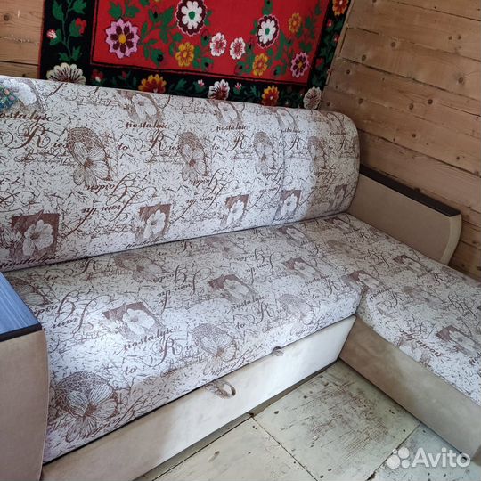 Диван угловой