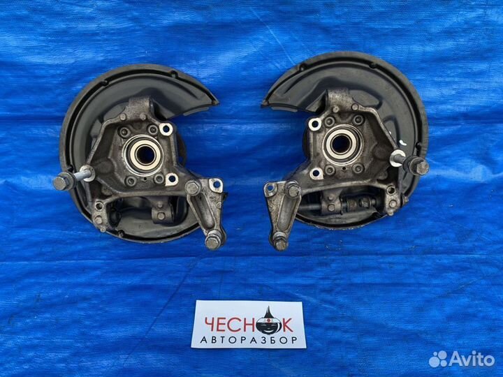 Кулак задний цапфа задняя Tiguan Audi Q3