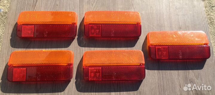 Стекло рассеиватель заднего левого фонаря Ваз 2103