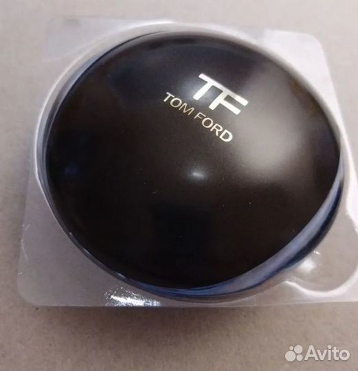 Пудра MAC, Tom Ford, Enough Collagen, Kiss Beauty