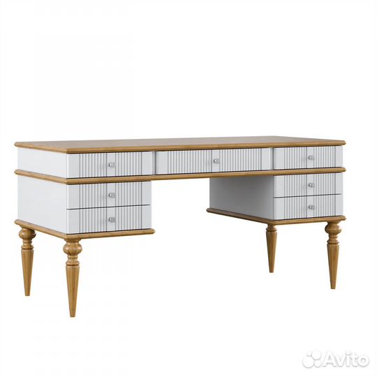 Письменный стол