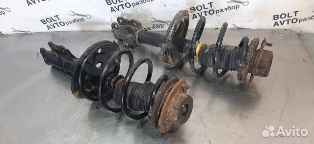 Амортизаторы передние Toyota Camry VCV10L