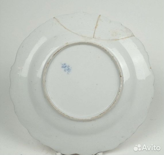 Тарелка. Разбитое сердце императора ифз