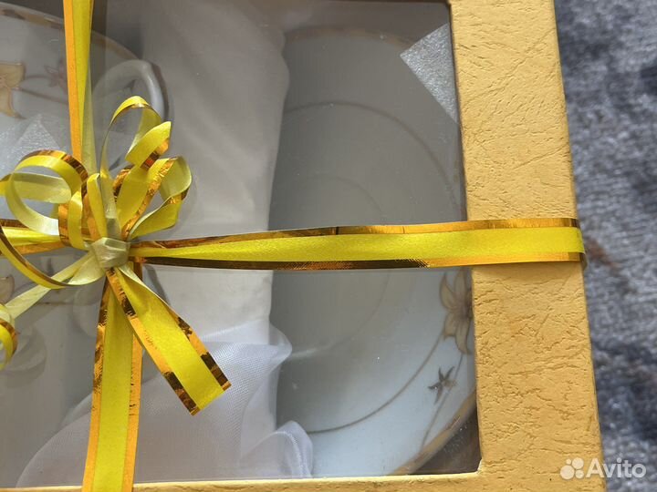 Чайные чашки с блюдцами